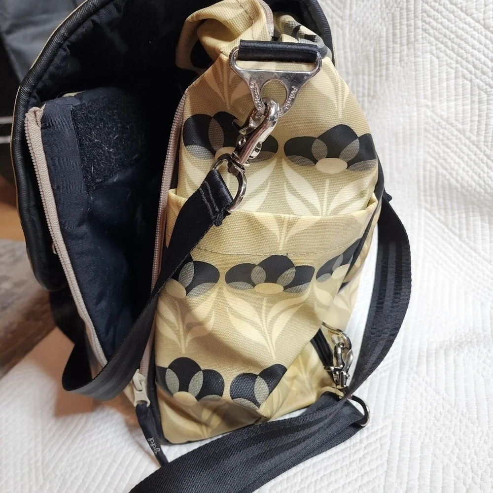 Petunia‎ Pickle Bottom diaper bag backpack. Multiple ways to carry.